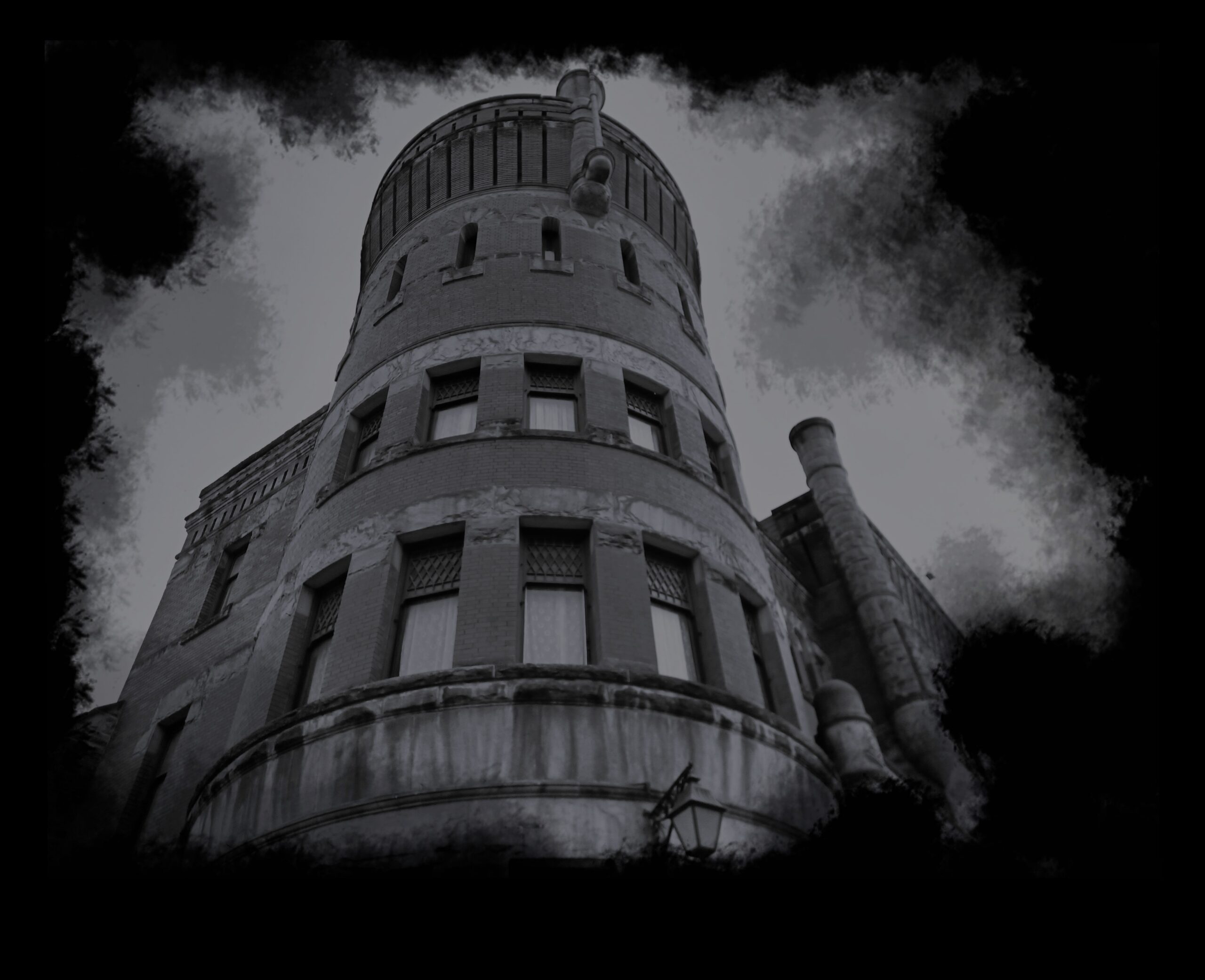 Strange & Spooky - Cleveland Haunted & Paranormal Ghost Tours - Ghosts of Old Pearl Street 